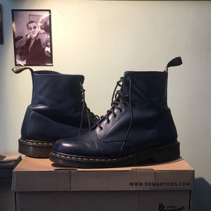 Dr. Martens Doc Martens 1460 Pascal Boot Blue (size 13)